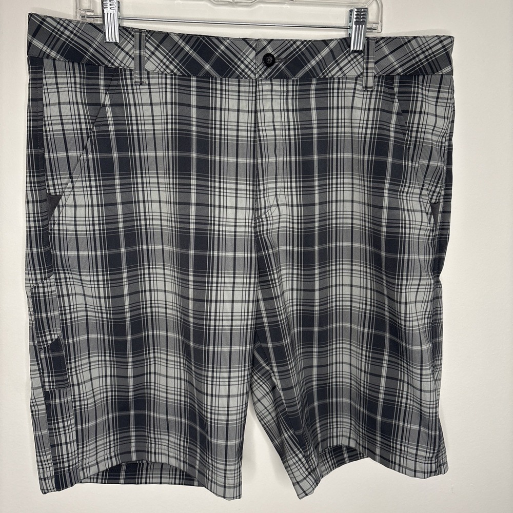 Fila Sport Golf Shorts Mens Size 38 Gray  Plaid Performance Flat Front Stretch